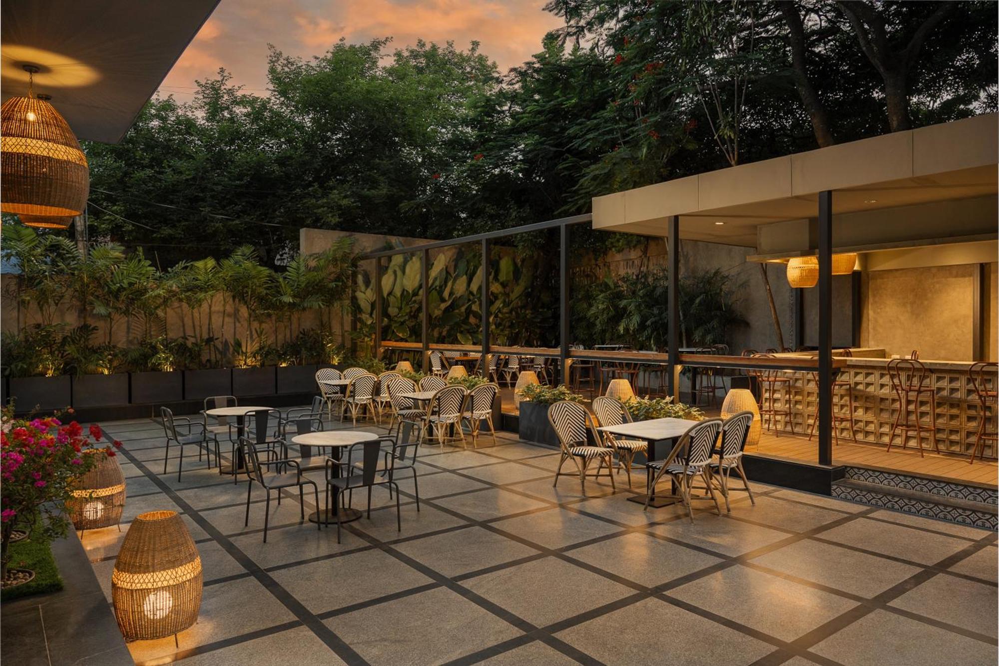 Grand Mercure Bangalore - An Accor Brand Екстериор снимка