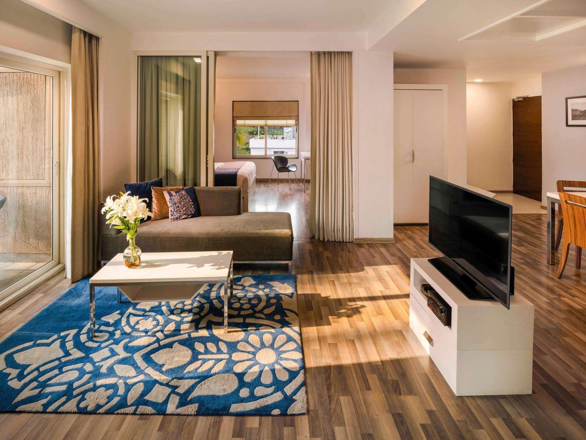 Grand Mercure Bangalore - An Accor Brand Екстериор снимка
